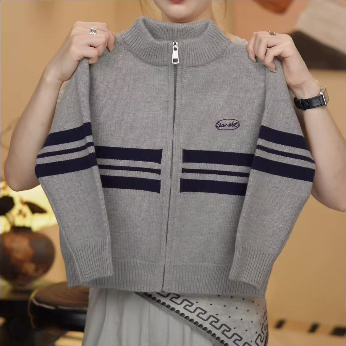 2025年秋冬新款儿童韩版开衫毛衣外套男童中大童时尚百搭针织开衫