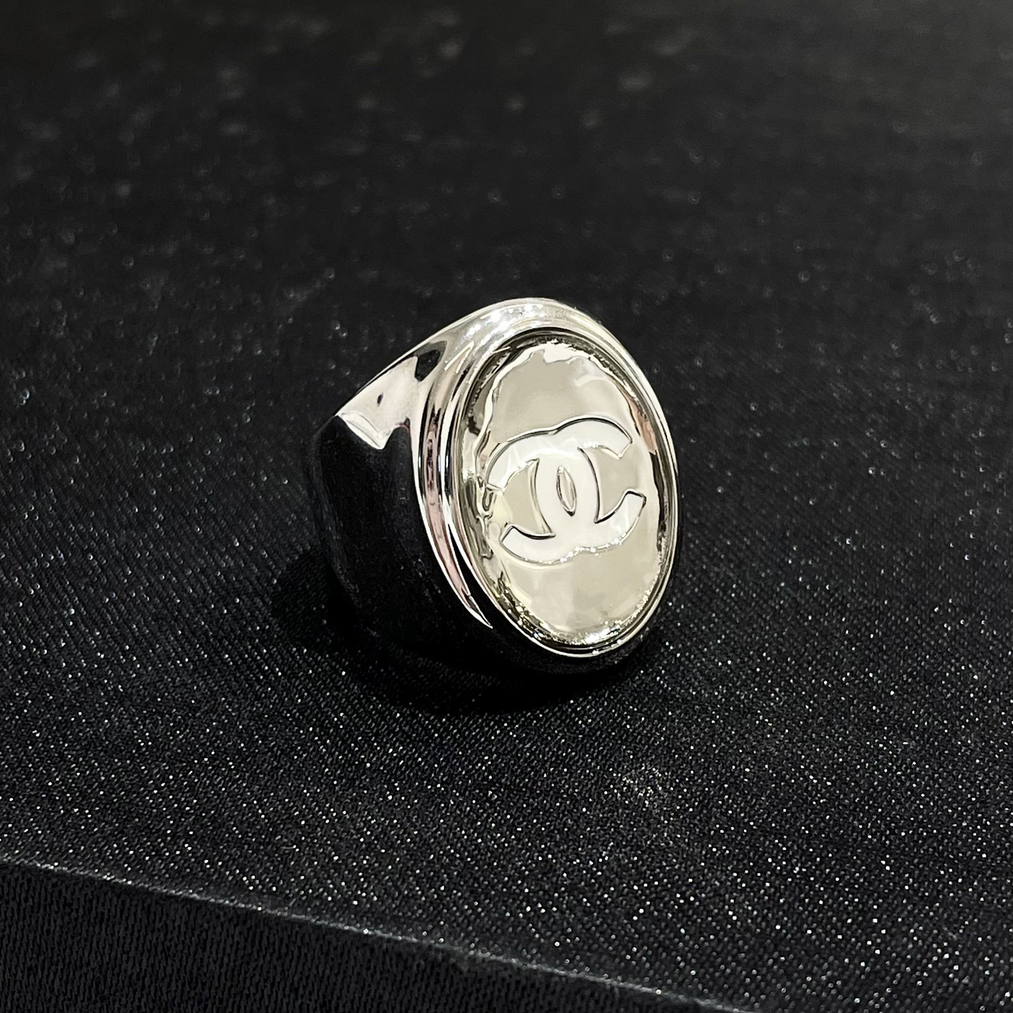 95新 Chanel/香奈儿 25s镜面款银色宽版戒指42677881