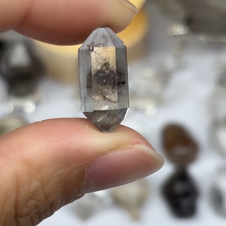 水晶颈饰未镶嵌散墨闪灵钻