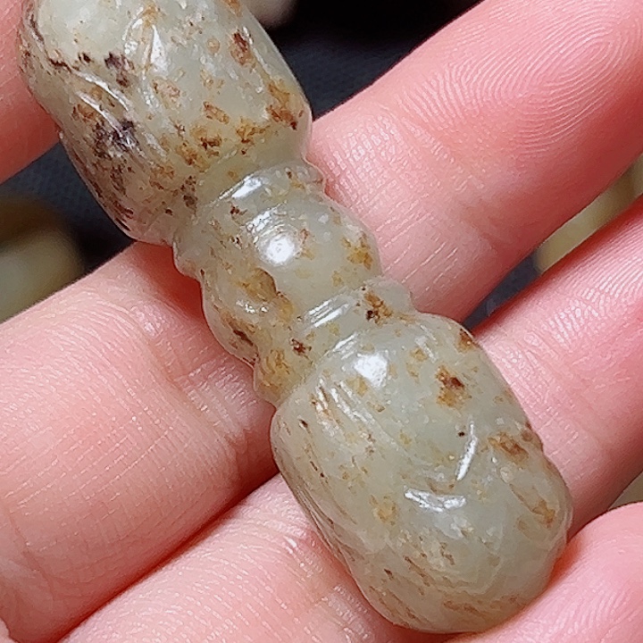 杨***柳和田玉（糖玉）未镶嵌挂件