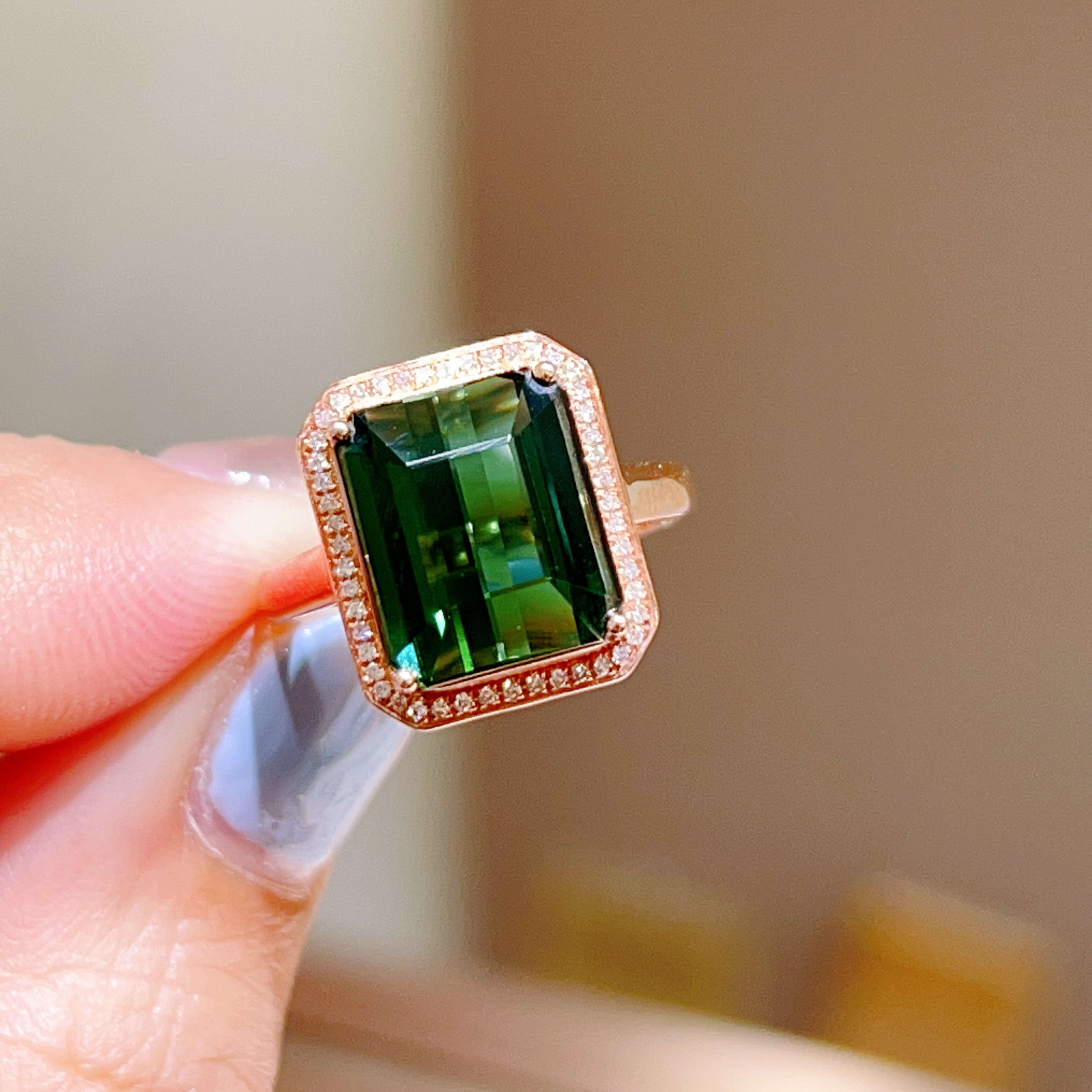 5.19ct 18k玫瑰金镶嵌碧玺戒指 蓝色 4800