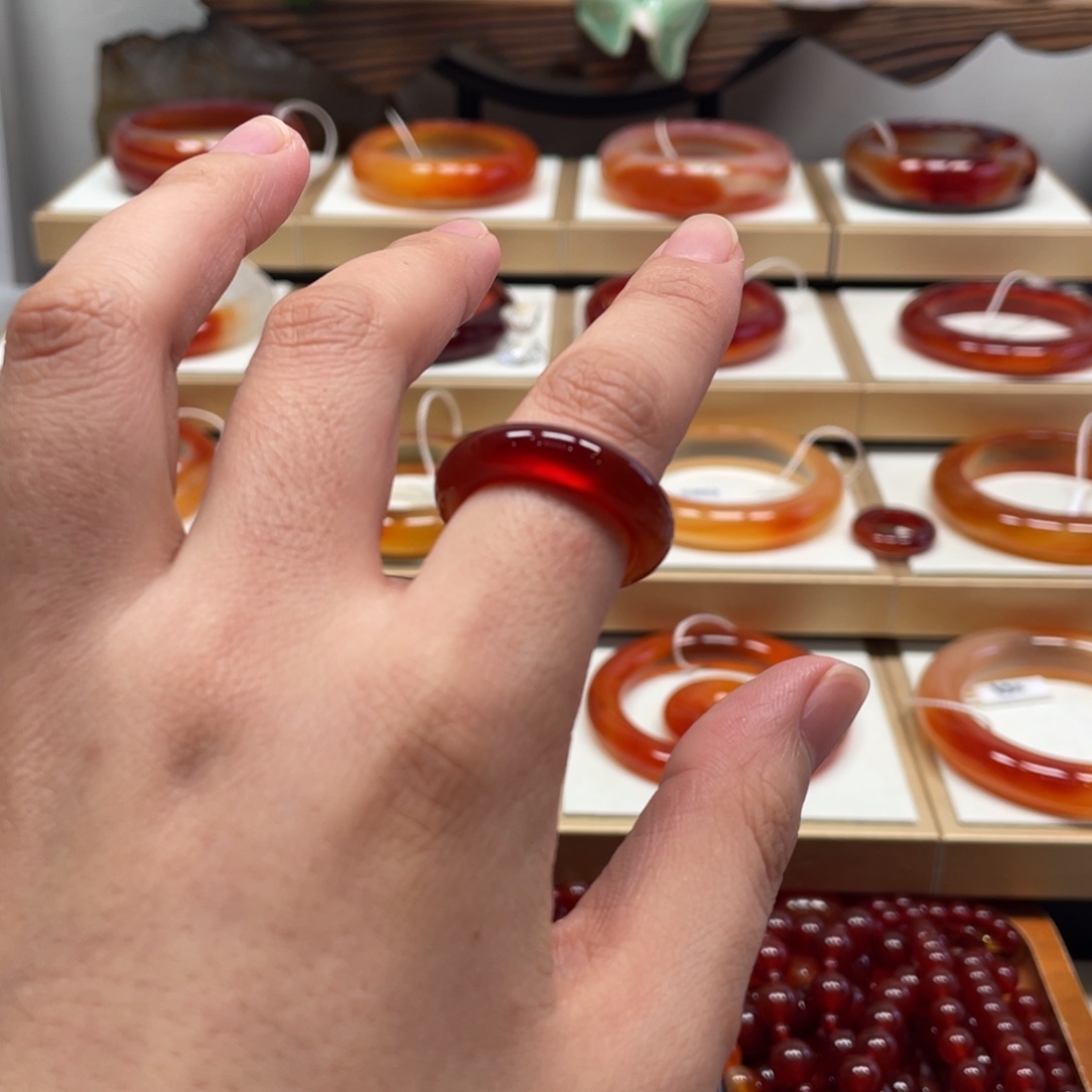 玛瑙/玉髓未镶嵌手镯