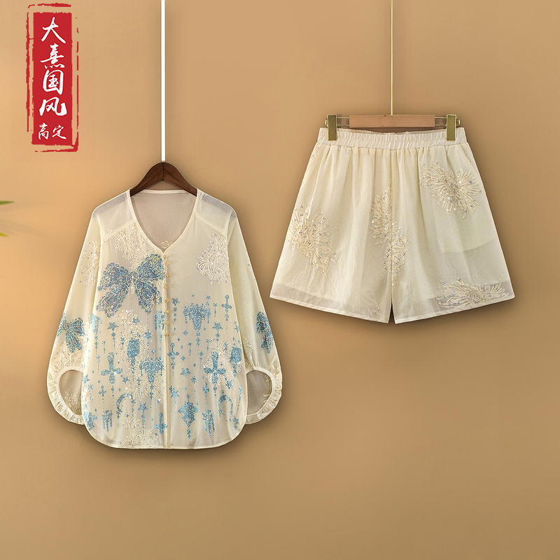 【冰清玉洁】2025新款夏季新中式亮片绣花上衣+短裤国风两件套装女
