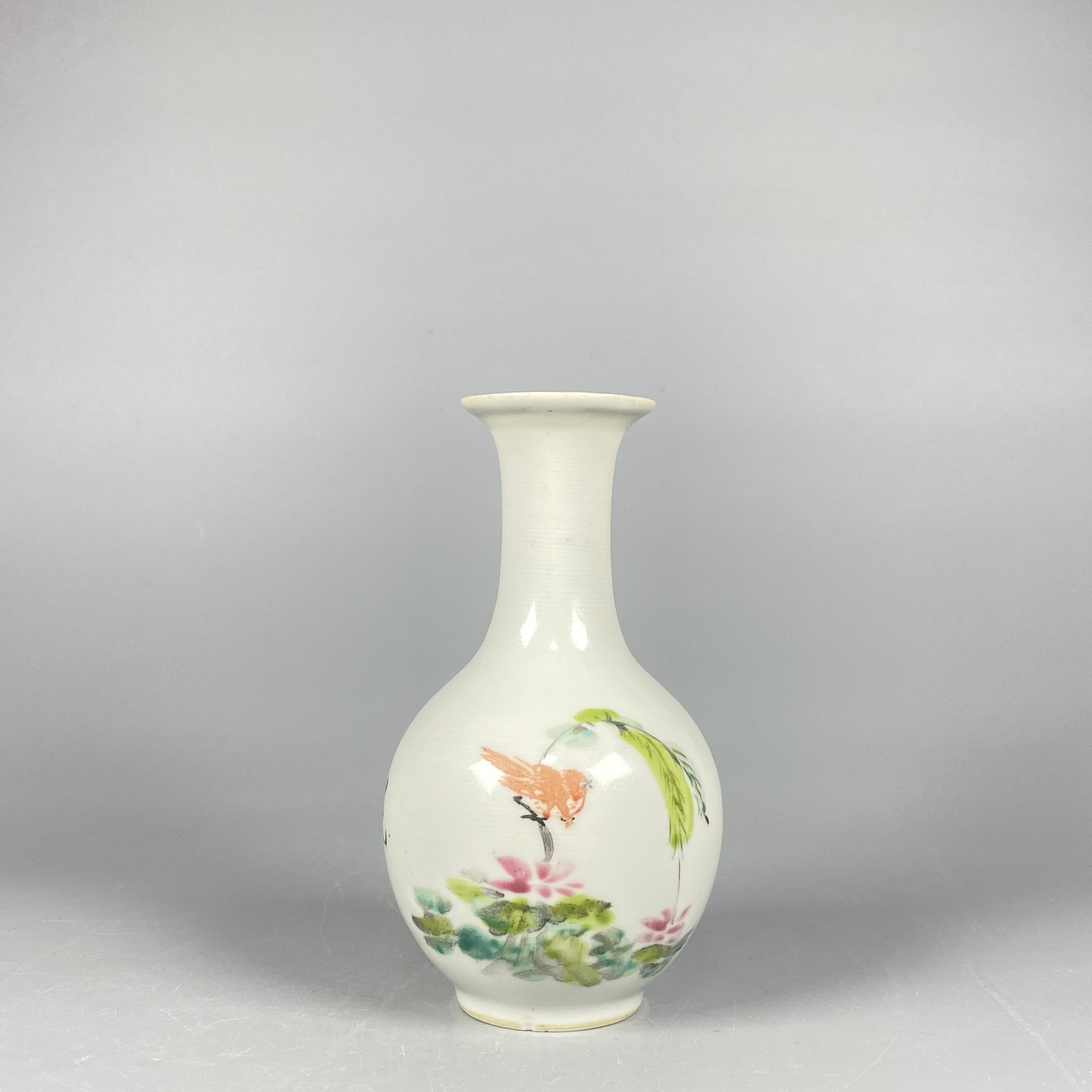 022031673 民国 粉彩花鸟纹瓶/YG/云南省文物总店