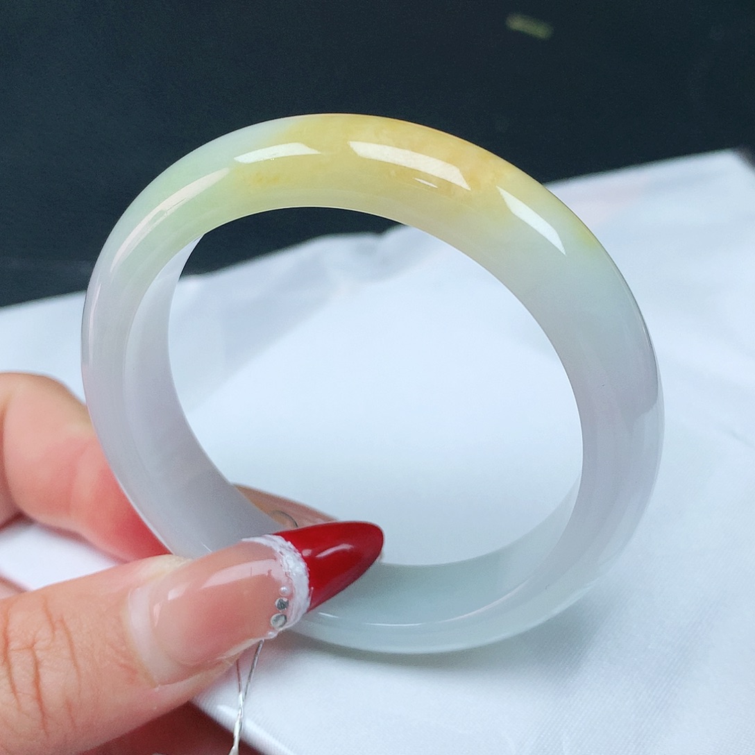 翡翠手镯未镶嵌50圈