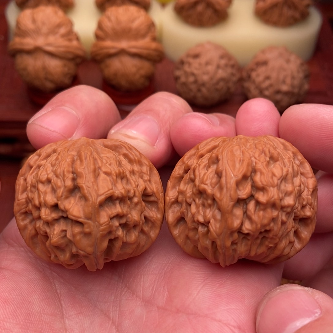 桃核把件野生红皮磨盘39