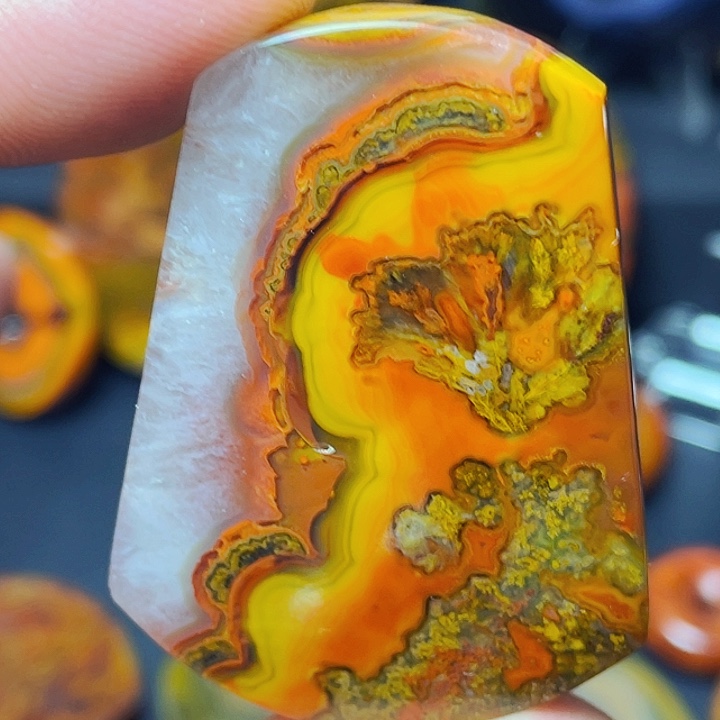 玛瑙/玉髓战国红未镶嵌