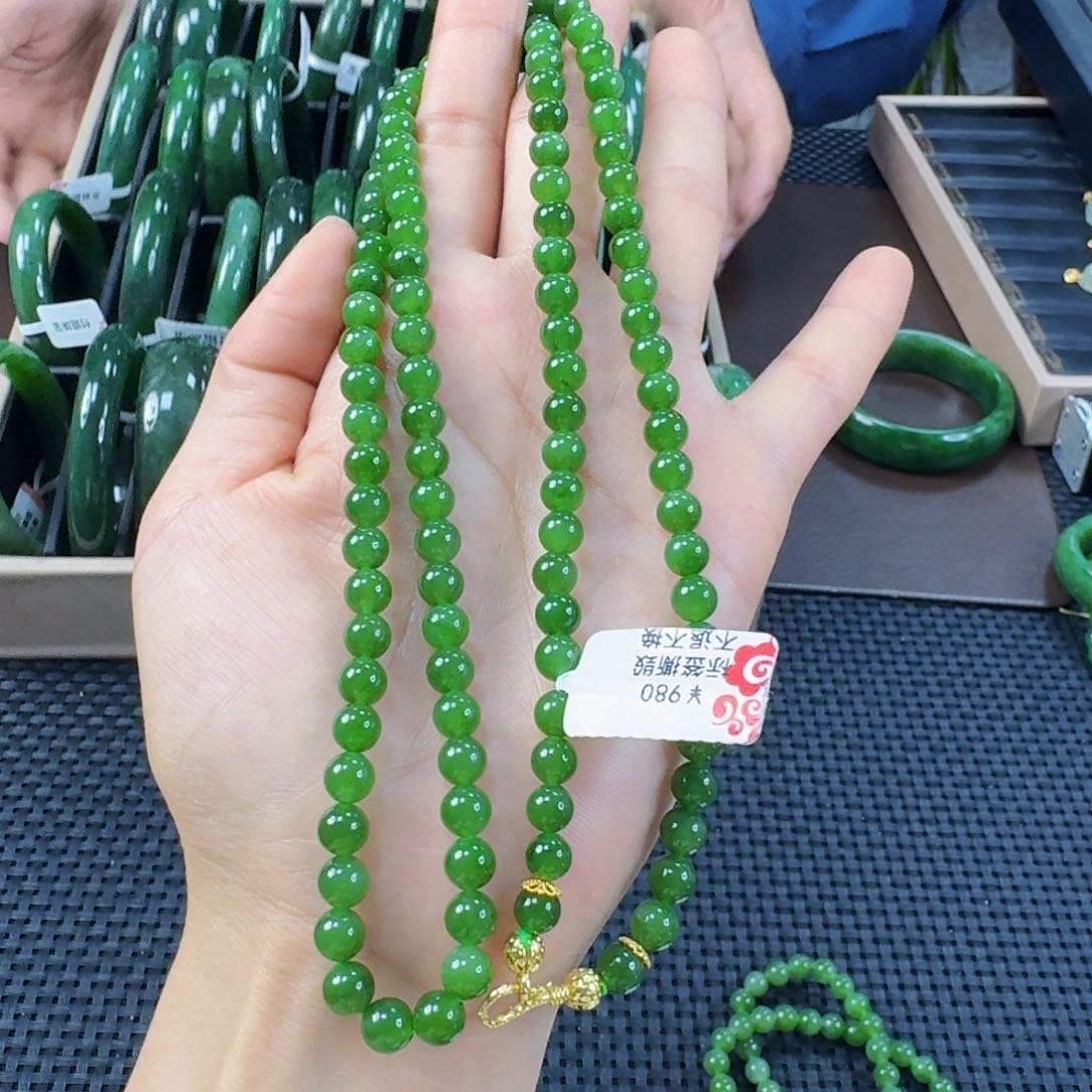 颈饰未镶嵌和田玉（碧玉）卡6