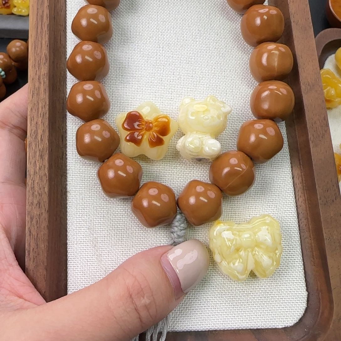 裸石琥珀未镶嵌小*天天然蜜蜡