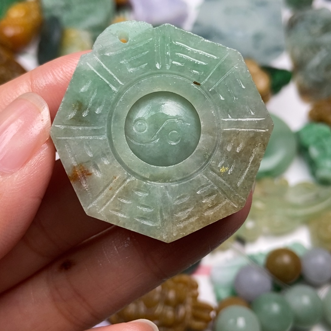 定制翡翠未镶嵌翡翠
