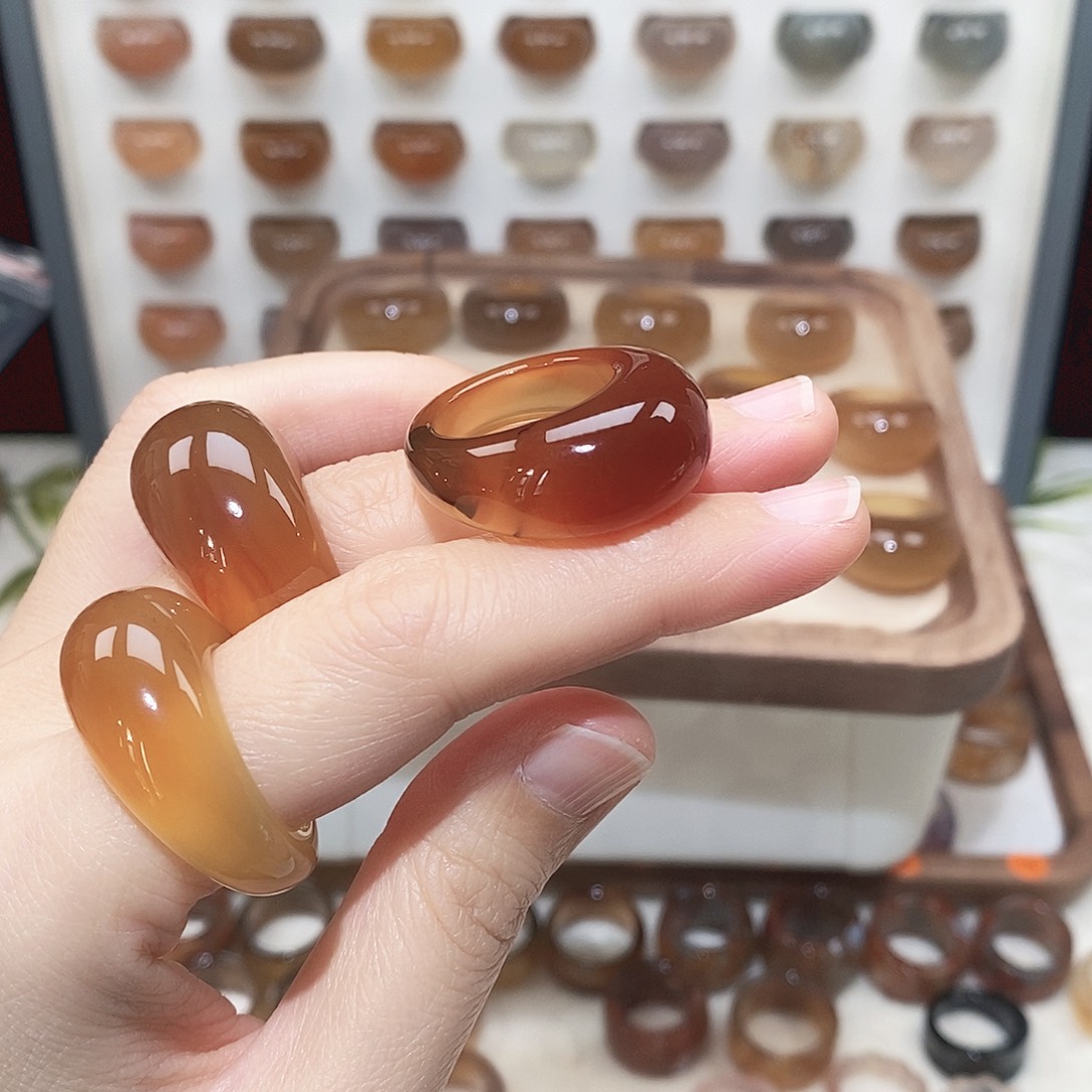 余***子玛瑙/玉髓未镶嵌戒指港17