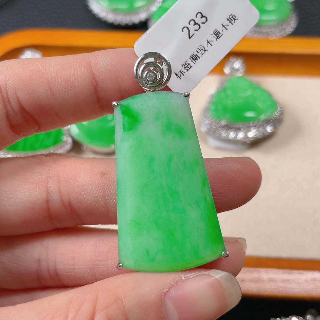 【闪购商品】翡翠吊坠(不含链)银S925镶嵌