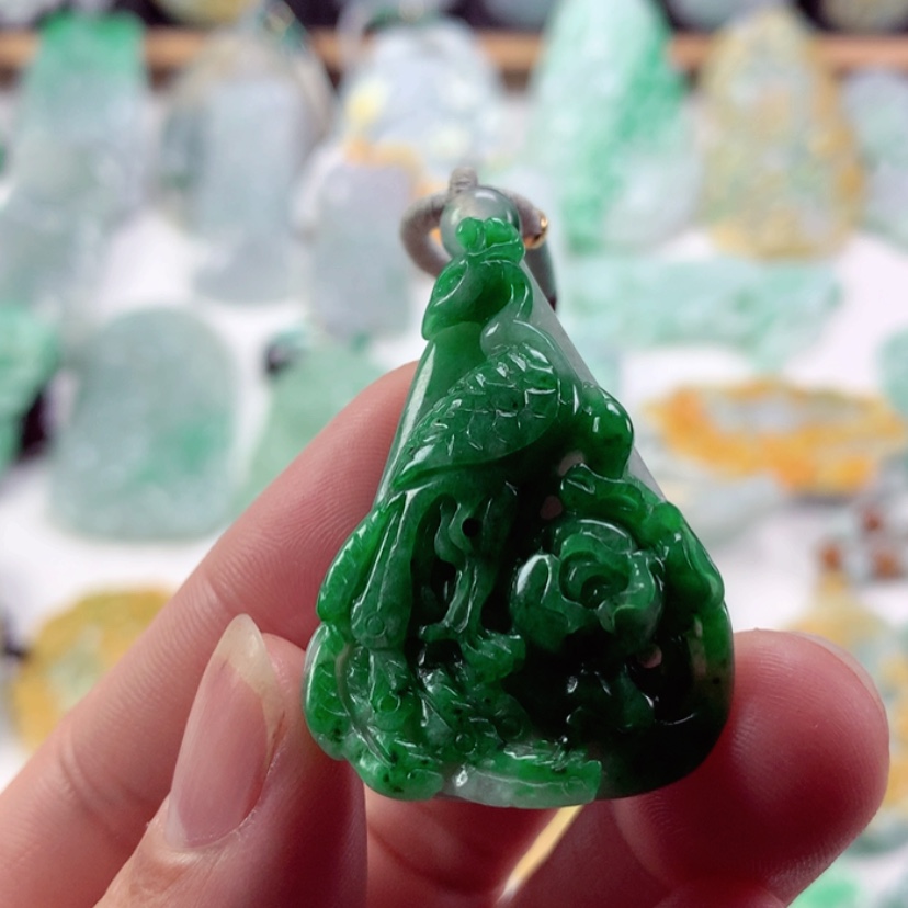 【闪购商品】翡翠吊坠(不含链)未镶嵌