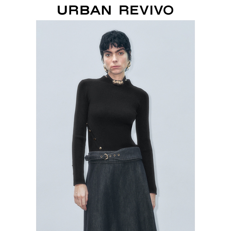 UR2025冬季新款女装简约气质不规则金属扣针织衫UWG950190+
