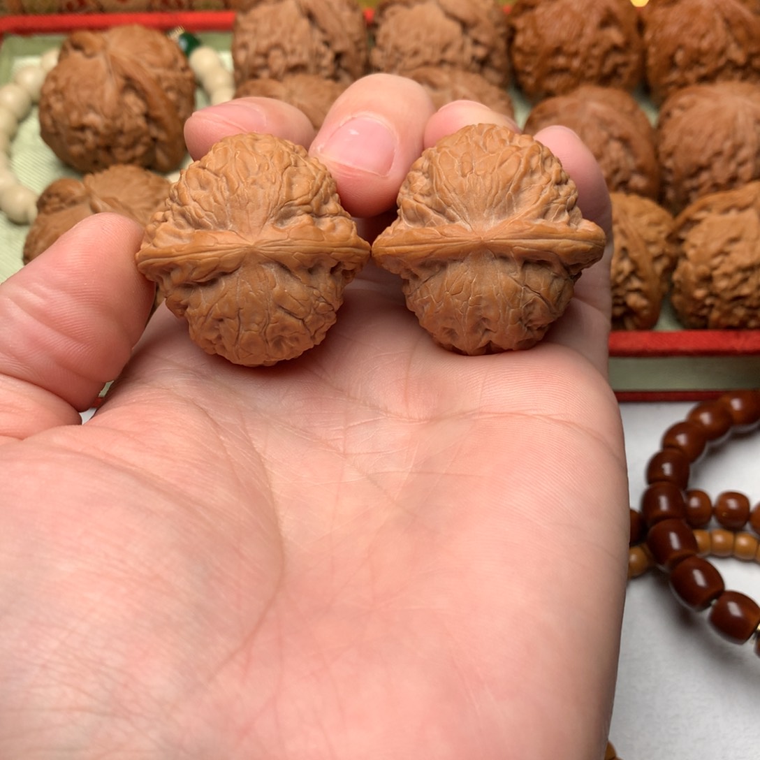 文玩核桃把件37尺乾隆磨狮子头