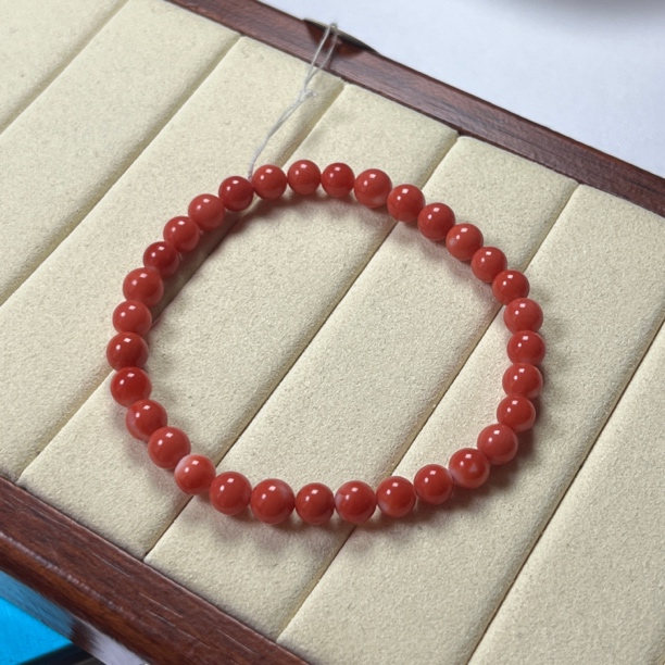 莫莫珊瑚圆珠手串【国检证书】