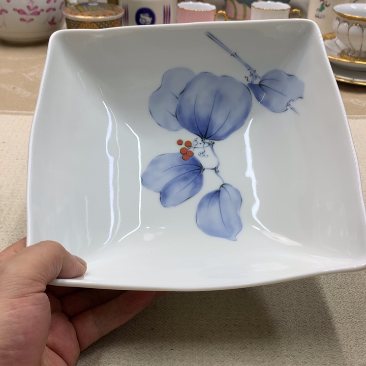 瓷片这点上方是不是