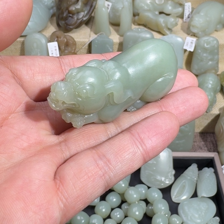 和田玉挂件未镶嵌