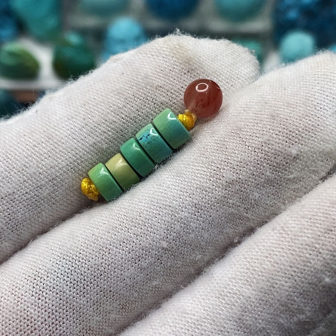 南红玛瑙未镶嵌珠宝奇石