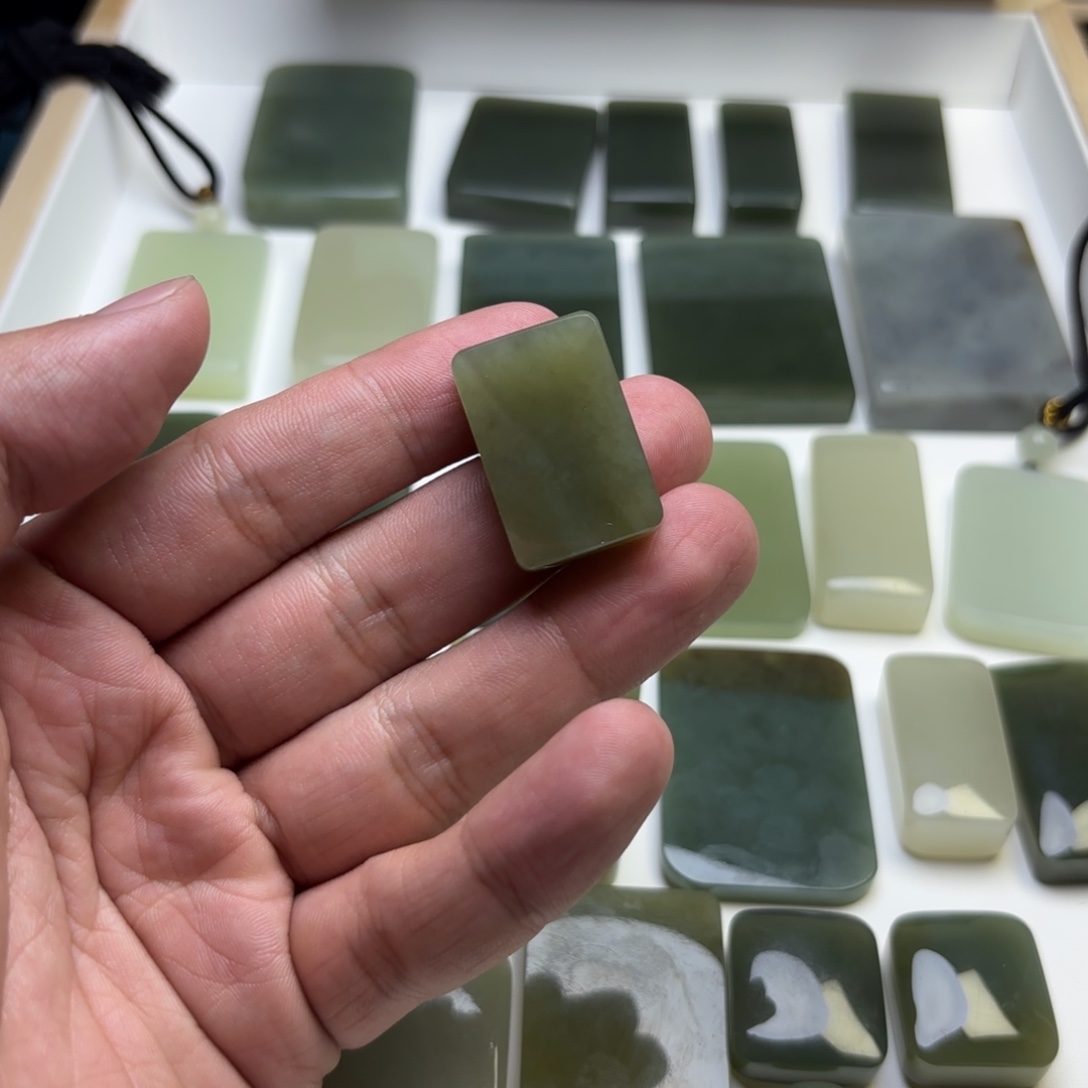 和田玉未镶嵌颈饰11111121111