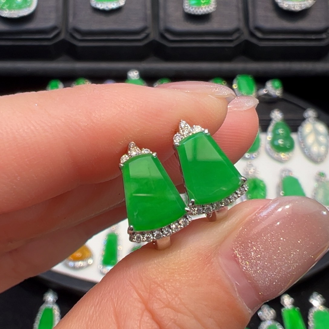 翡翠耳饰18K金镶嵌收到货48小时鉴赏期