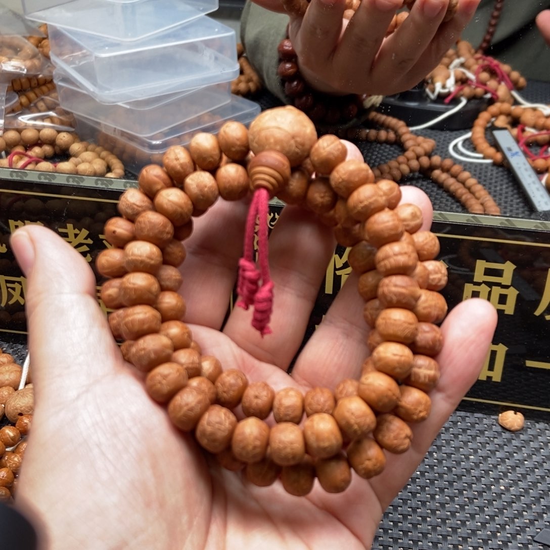 凤眼菩提手串10.5红皮藏式108