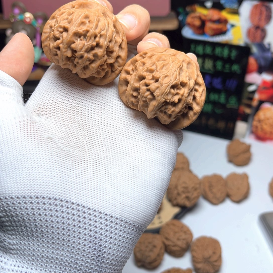 文玩核桃吊坠44宫灯