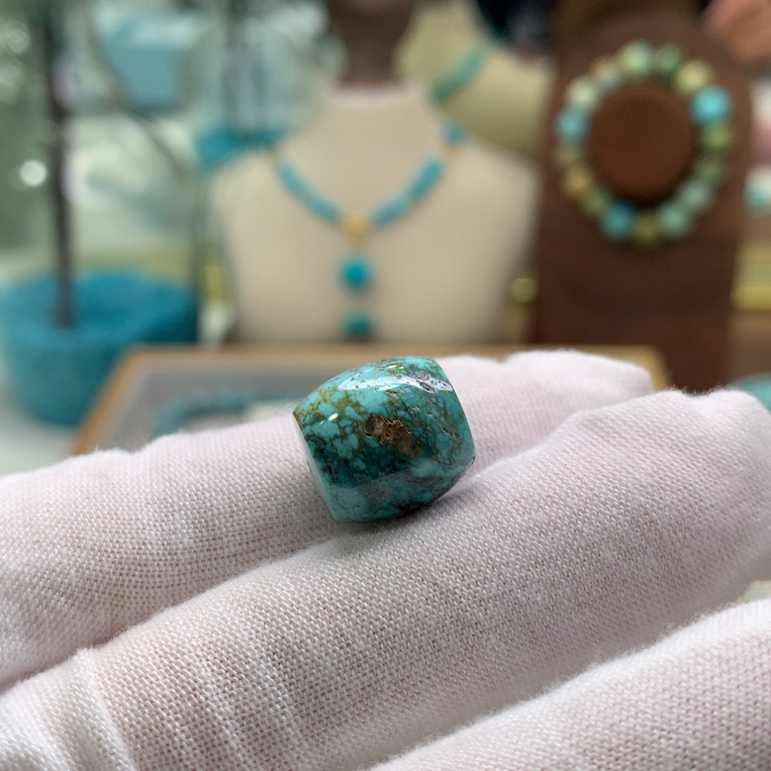 绿松石未镶嵌饰品