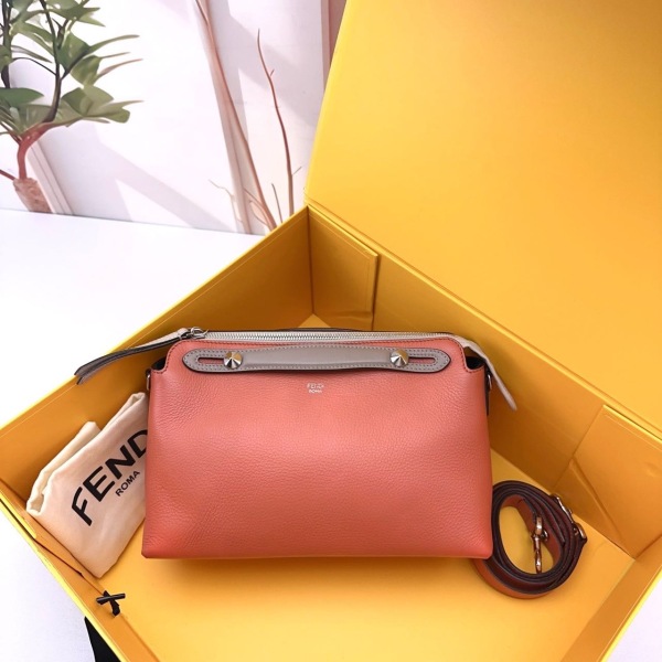 95新/芬迪/包包/市场价22000/250615zb0030