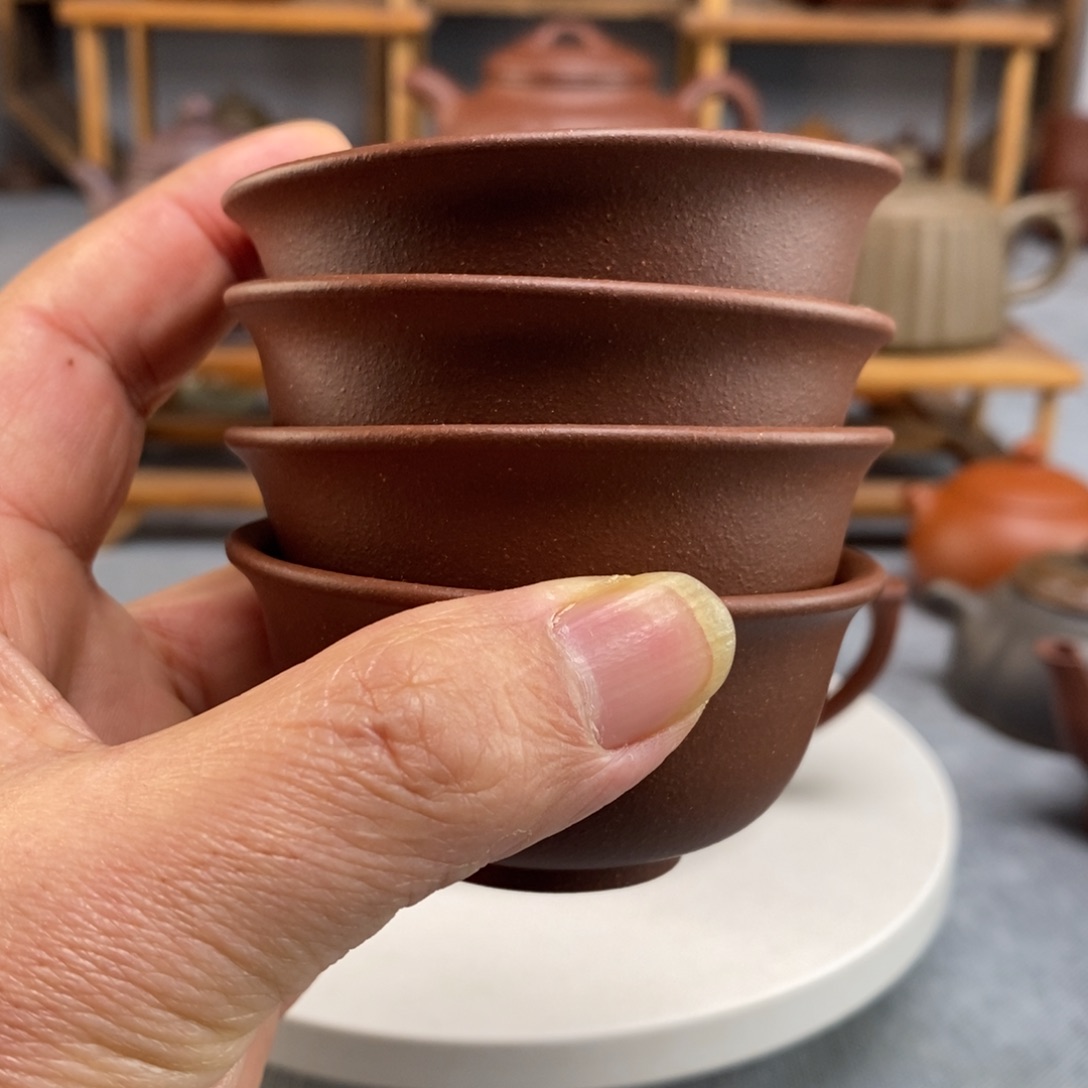 紫砂茶壶一组四杯