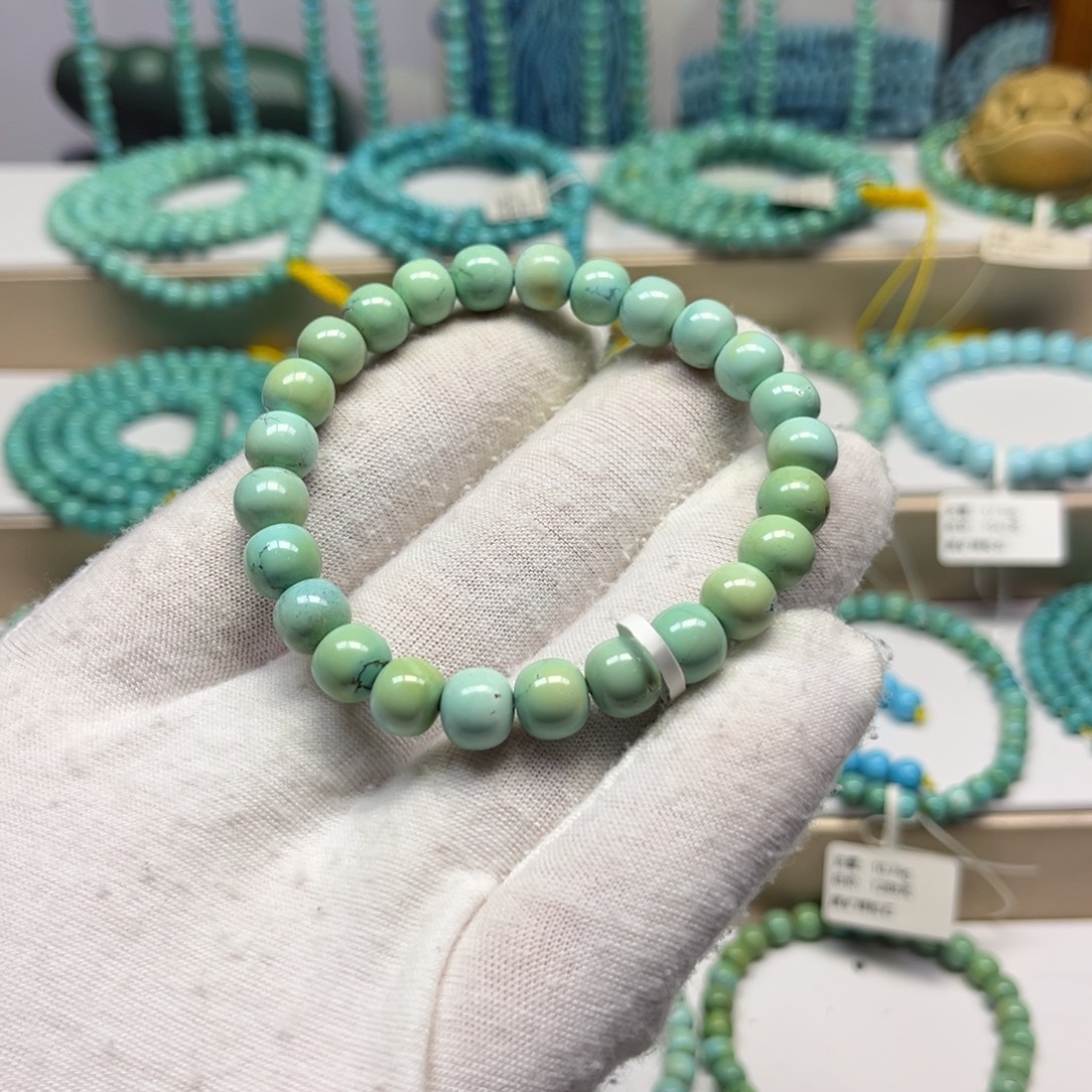 向****绿松石未镶嵌手链