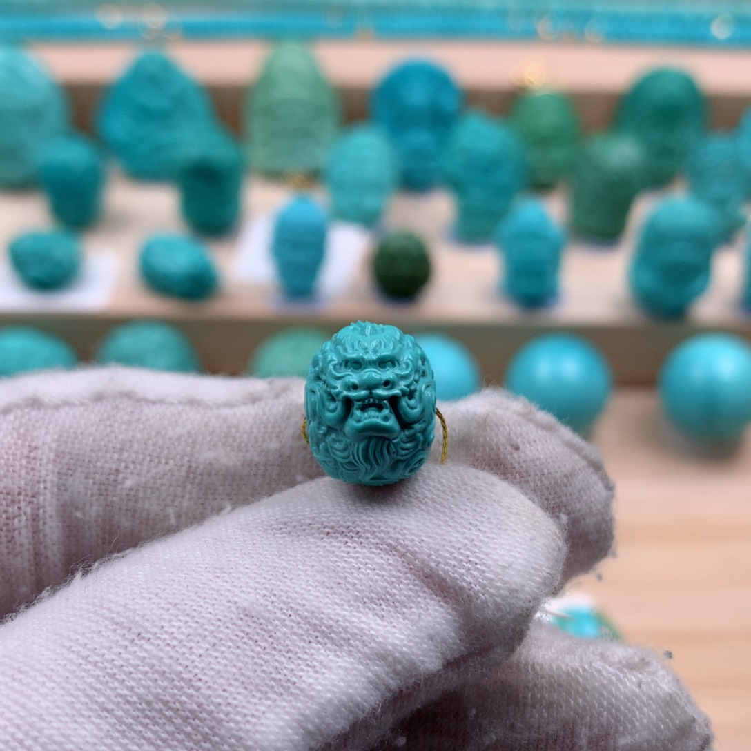 绿松石配饰未镶嵌