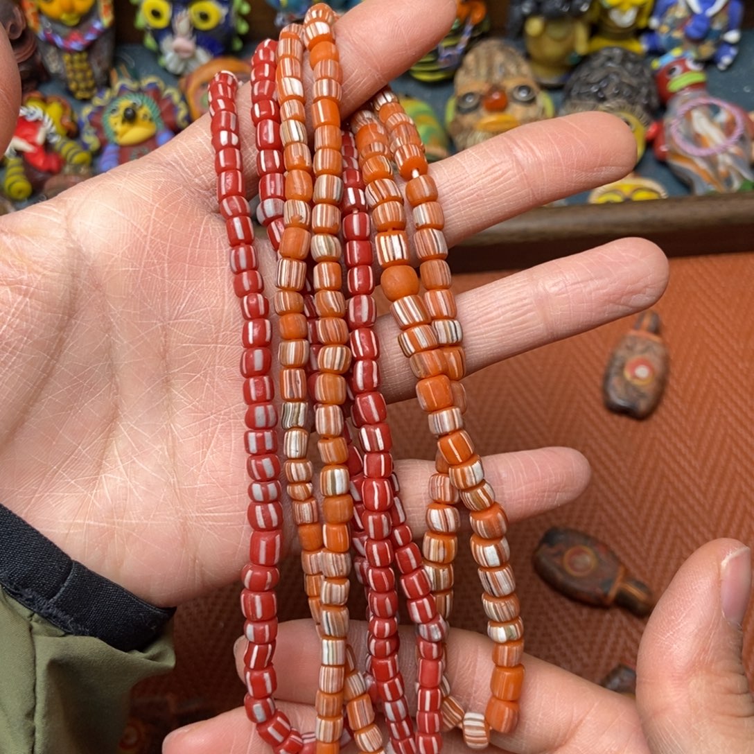 琉璃颈饰楼兰米珠