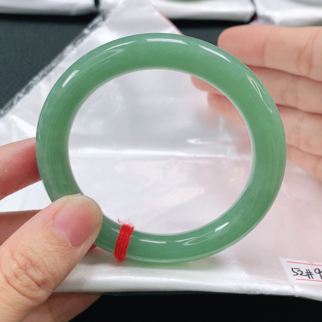 未镶嵌手镯翡翠缅甸圆52