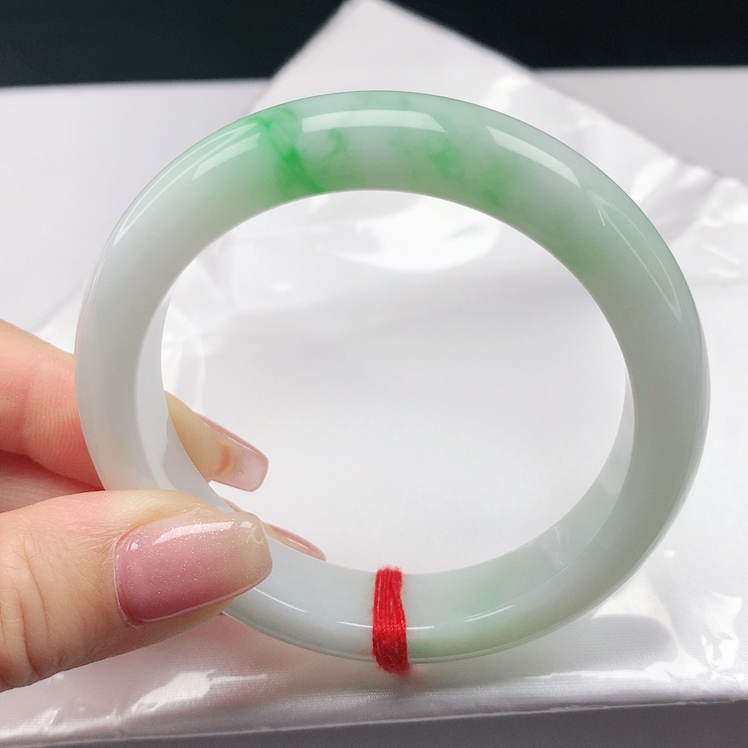 翡翠手镯未镶嵌翡翠044