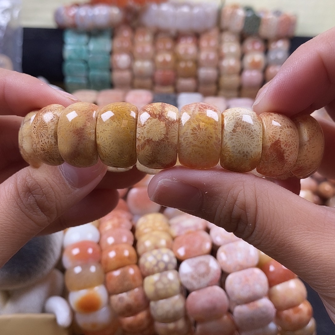 硅化珊瑚（珊瑚玉）未镶嵌手牌13