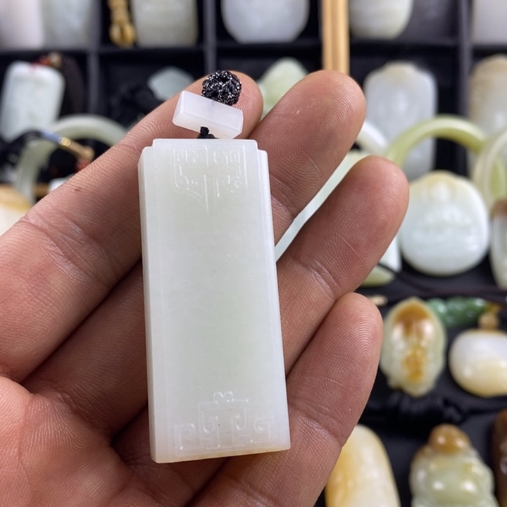 和田玉挂件未镶嵌