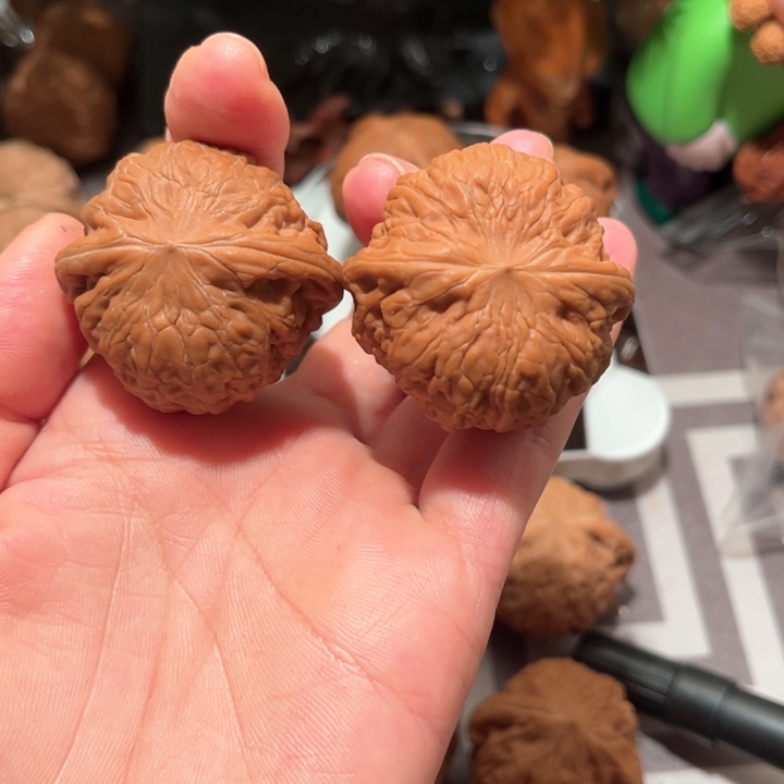 桃核吊坠铁锤妹妹