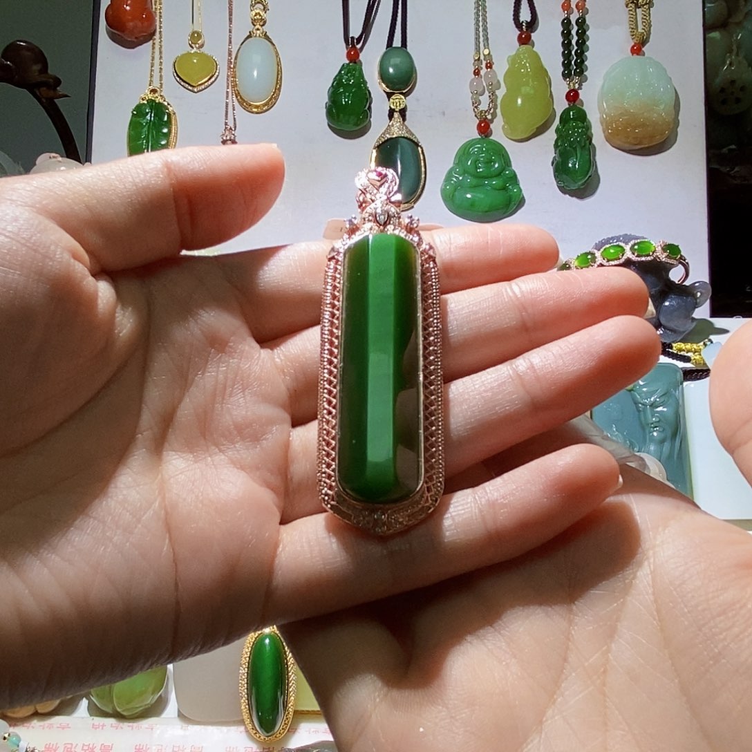 一***～和田玉未镶嵌颈饰