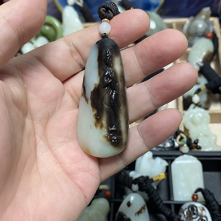 福***囍和田玉未镶嵌颈饰