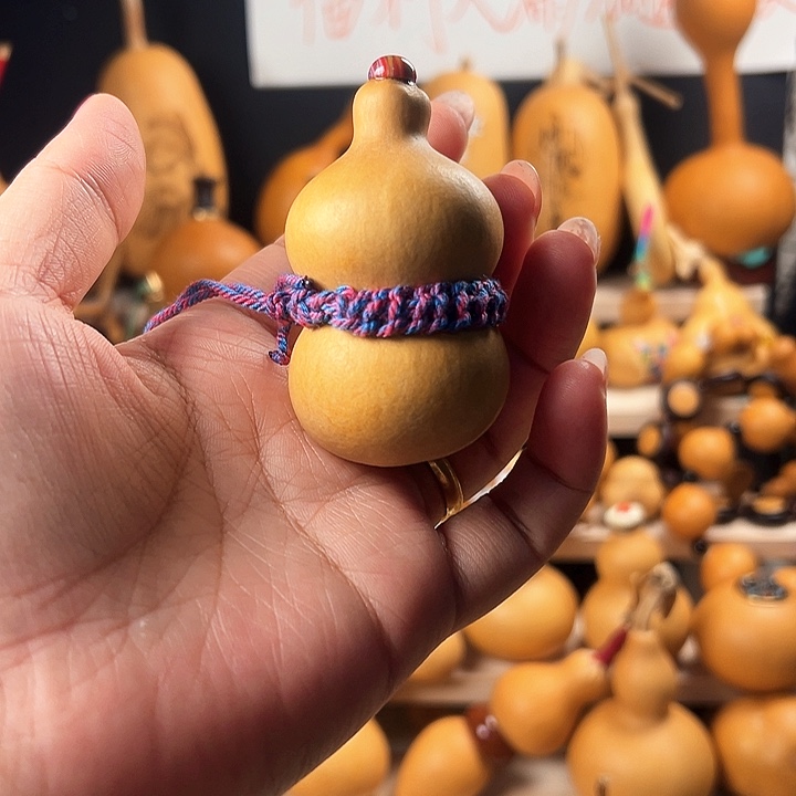 n***n葫芦奶嘴默认微瑕