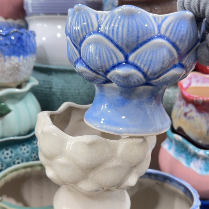 凑9块包邮，有孔，陶瓷花盆