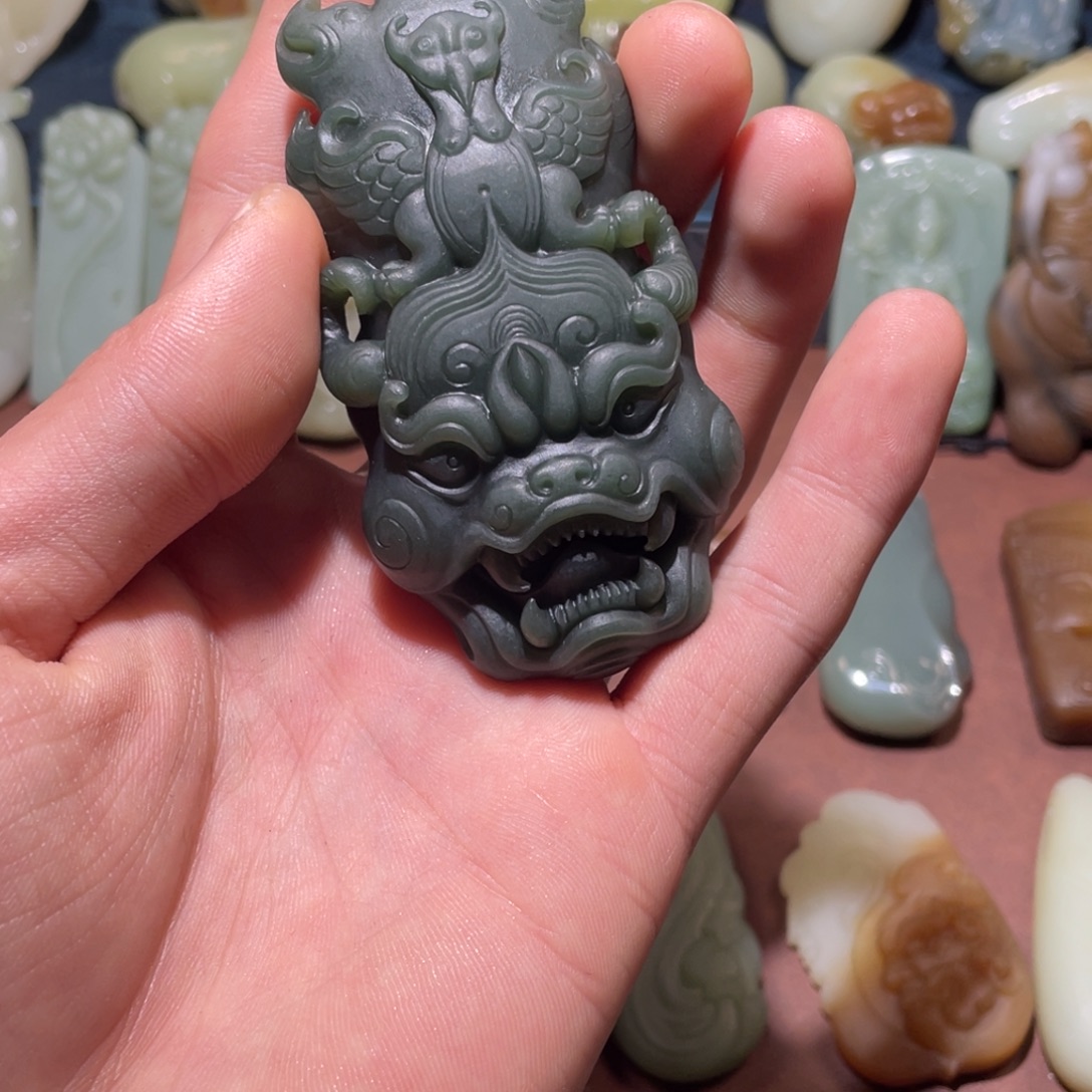 方***辉和田玉未镶嵌挂件