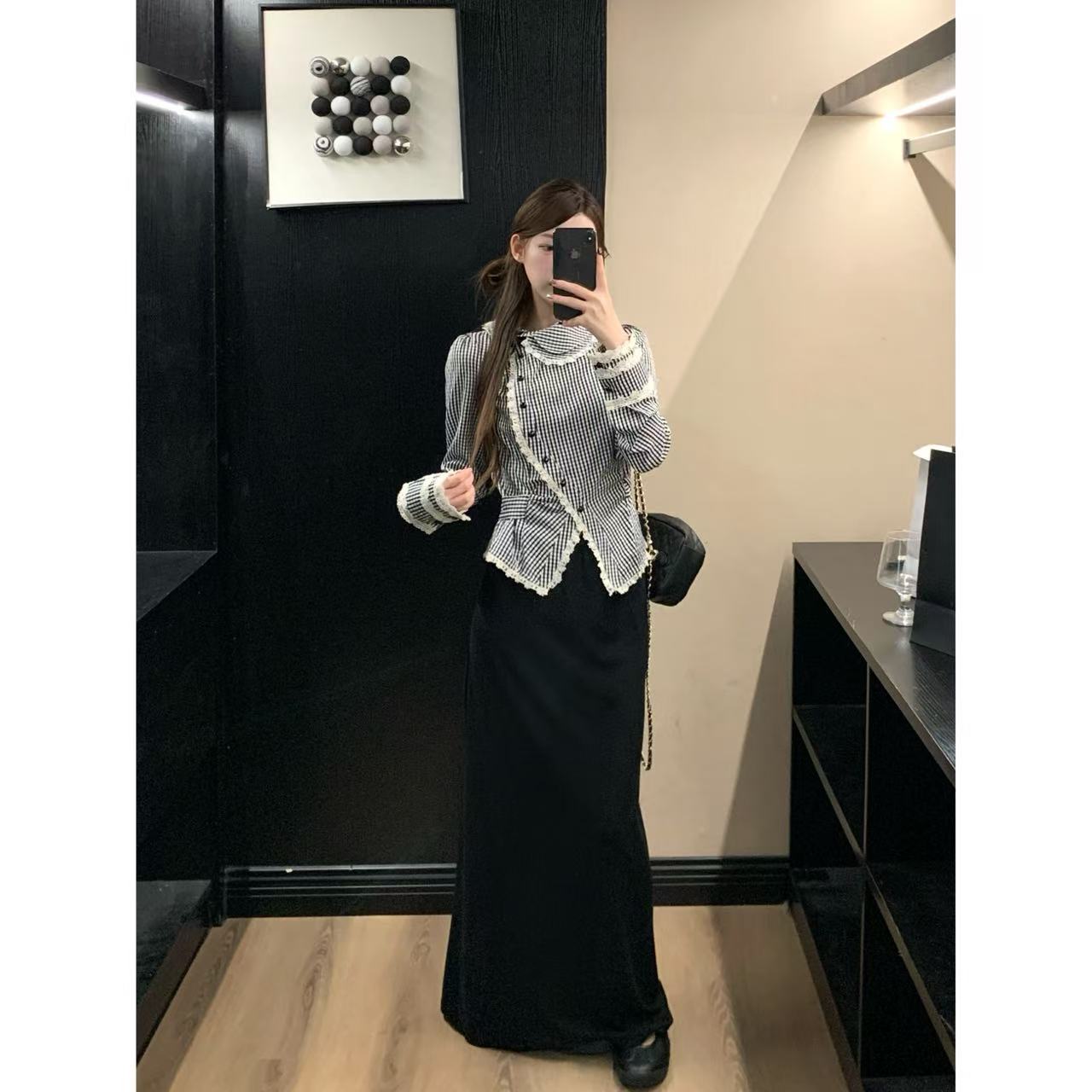 B097+Y1216 秋季复古格纹衬衣搭配韩版纯色简约显瘦慵懒半裙套装