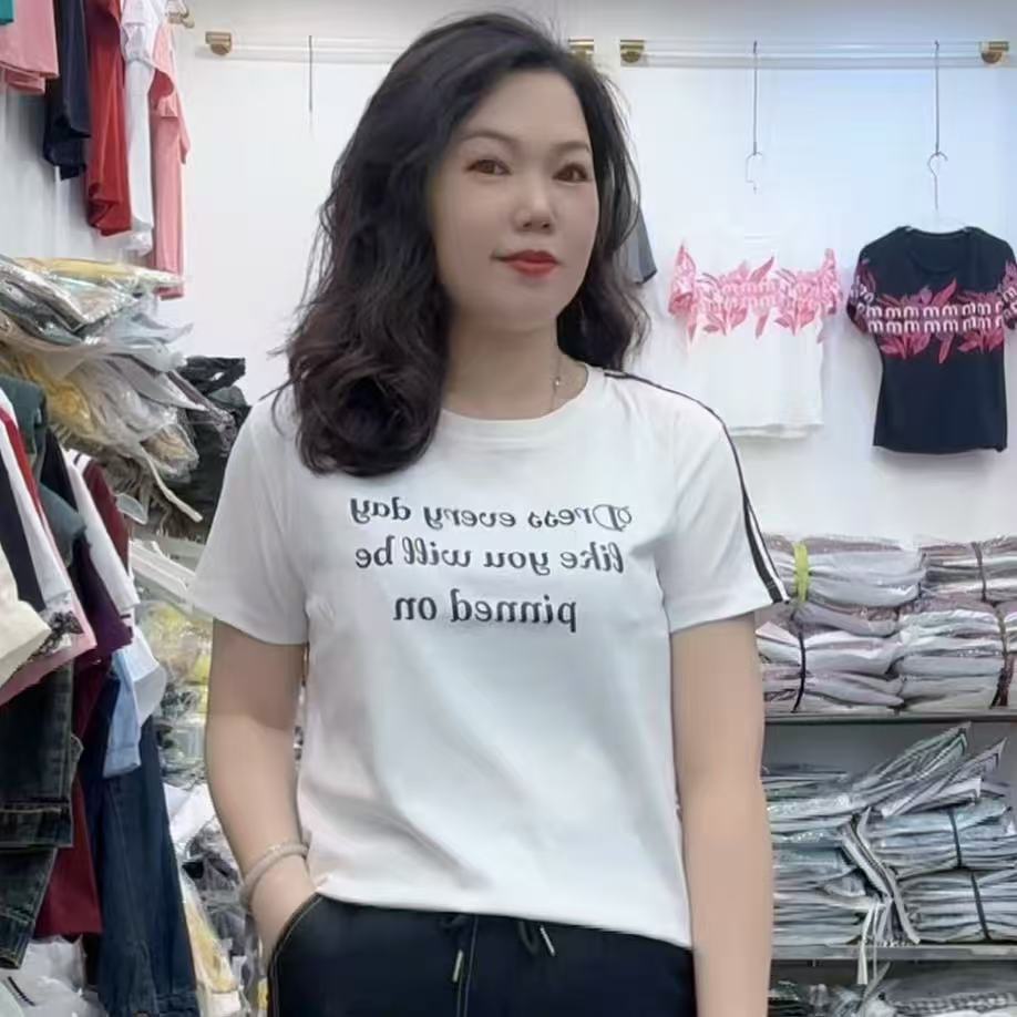 【芬芬家】2025新款时尚简约韩版英文百搭T恤813