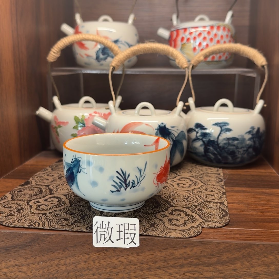 釉下手绘茶具微瑕