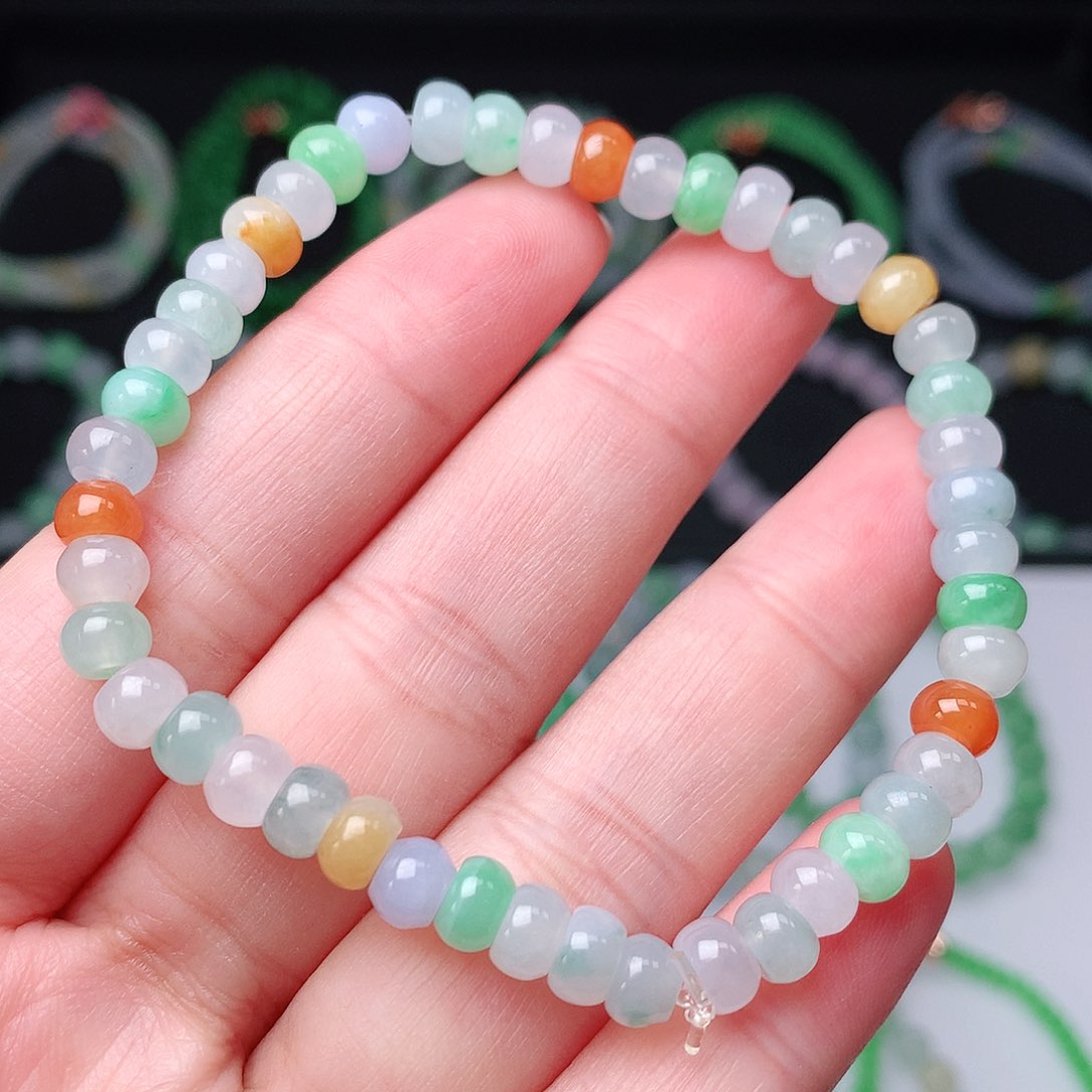 翡翠手链未镶嵌翡翠