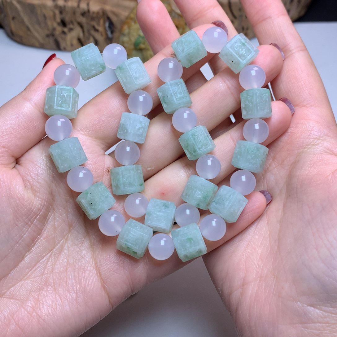 定制翡翠未镶嵌打*的翡翠