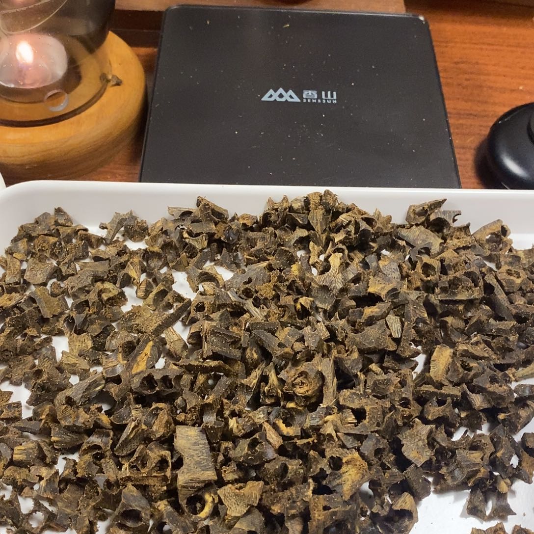 自***者香料沉香棋楠紫罗兰碎料10g