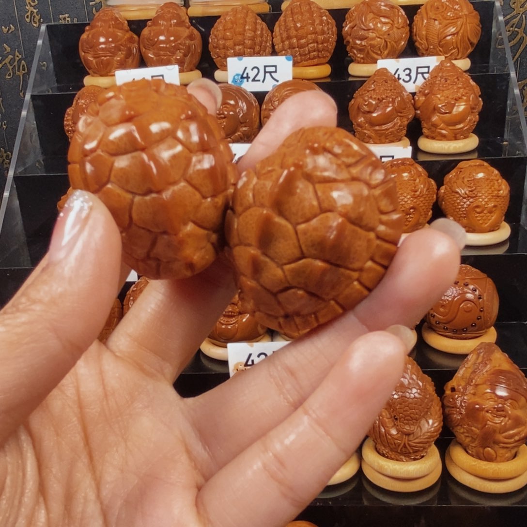 橄榄核吊坠得****?通尺富甲一对0091